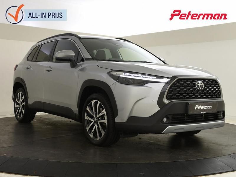 Zilver Occasion 2025 Toyota Corolla Cross Style SUV | € 39.299 (Eerlijke prijs) - Afbeelding 1/4