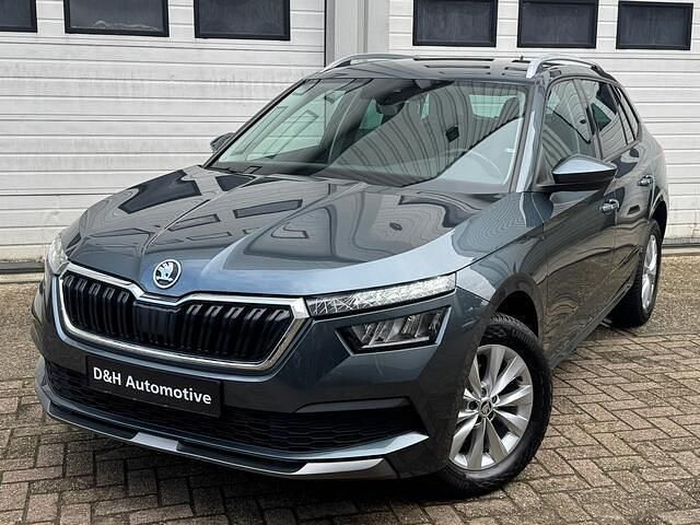 Grijs, metallic lak Gebruikt 2019 Skoda Kamiq Ambition SUV | € 20.900 (Eerlijke prijs) - Afbeelding 1/4