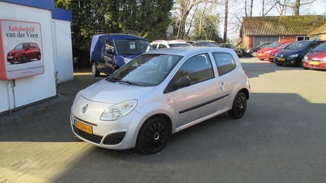 Grijs Occasion 2008 Renault Twingo Authentique Hatchback | € 2.695 (Eerlijke prijs) - Afbeelding 1/4