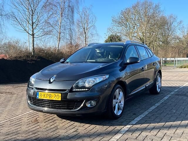 Grijs Occasion 2013 Renault Mégane GrandTour Collection Stationwagen | € 2.500 (Super prijs) - Afbeelding 1/4