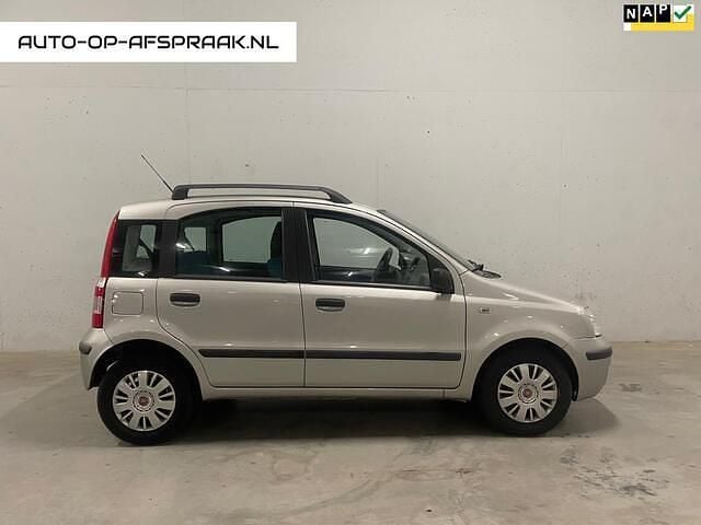Grijs Gebruikt 2005 Fiat Panda Hatchback | € 2.788 (Eerlijke prijs) - Afbeelding 1/4