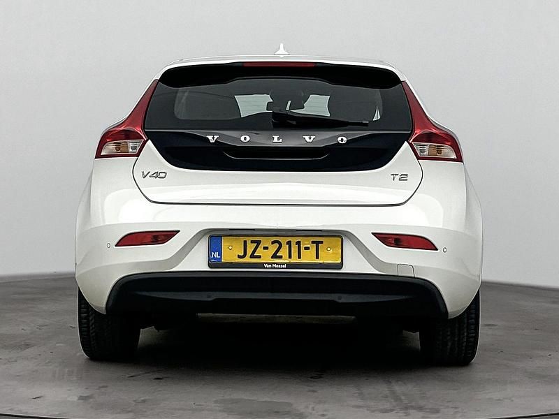 Occasion Volvo V40 123 PK (90 kW) 2016 Wit Hatchback
