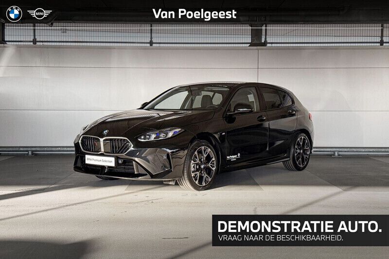 Zwart Gebruikt 2025 BMW 120 M Sport Hatchback | € 42.900 (Goede deal) - Afbeelding 1/4