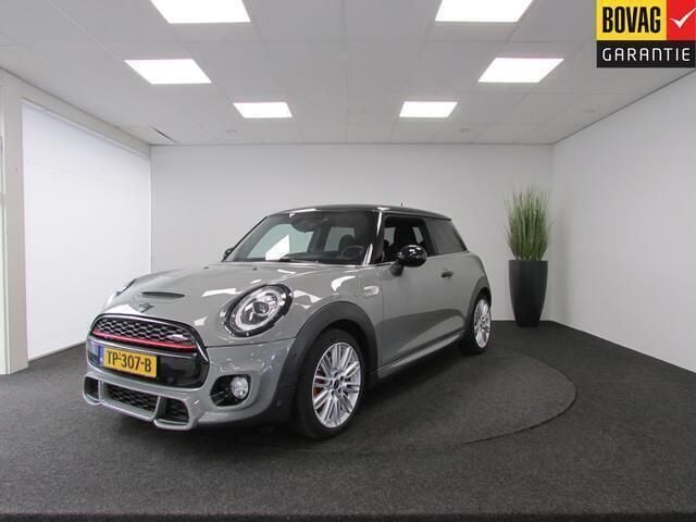 Grijs Gebruikt 2018 Mini John Cooper Works Chili Hatchback | € 22.950 (Goede deal) - Afbeelding 1/4