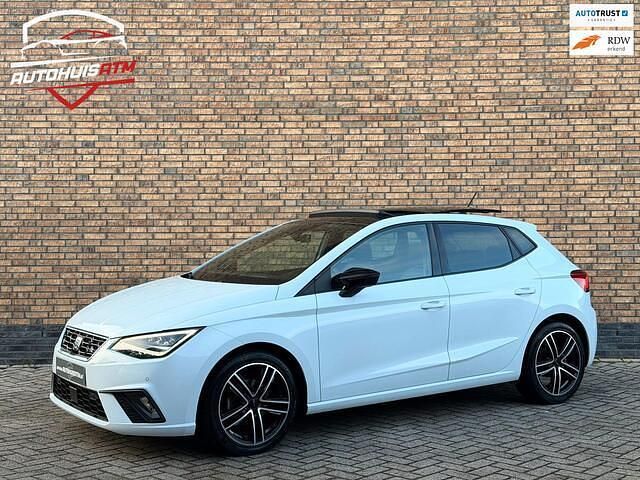 Wit (metallic) Occasion 2021 Seat Ibiza Beats Hatchback | € 20.950 (Eerlijke prijs) - Afbeelding 1/4