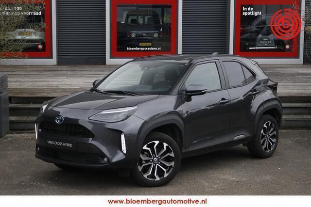 Grijs Gebruikt 2024 Toyota Yaris Cross SUV | € 29.999 (Eerlijke prijs) - Afbeelding 1/1