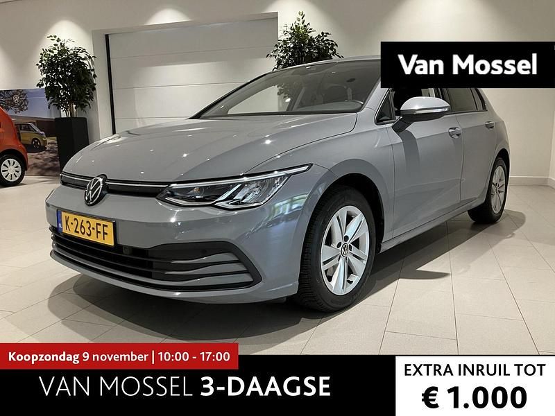 Grijs Gebruikt 2020 VW Golf VIII Style Hatchback | € 18.400 (Eerlijke prijs) - Afbeelding 1/4