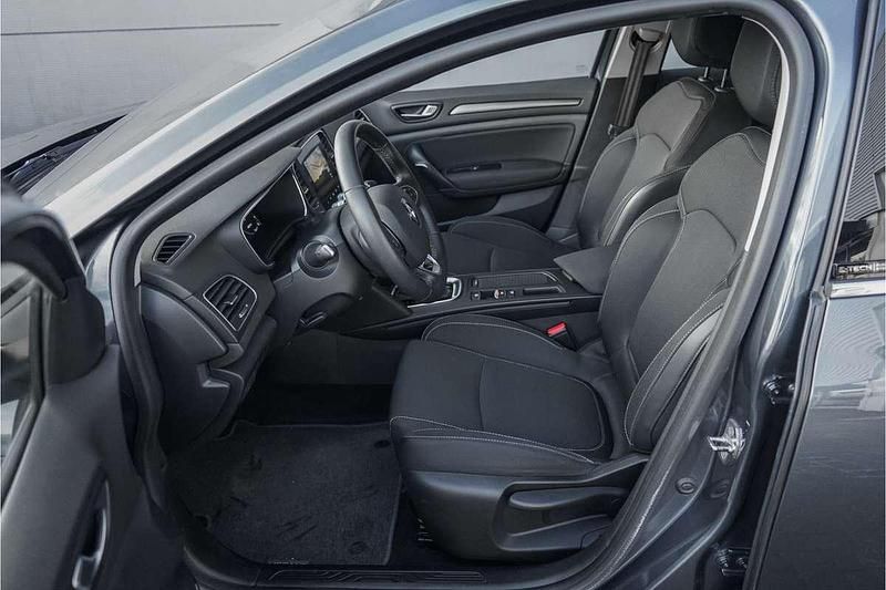Occasion Renault Megane E-Tech Business 160 PK (117 kW) 2021 Grijs Stationwagen