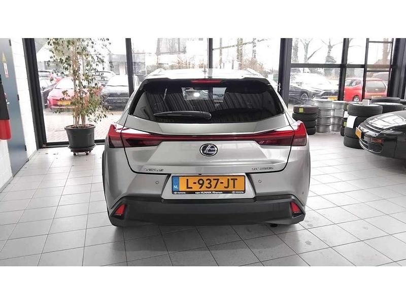 Occasion Lexus UX 250h Luxury Line 184 PK (135 kW) 2019 Grijs SUV