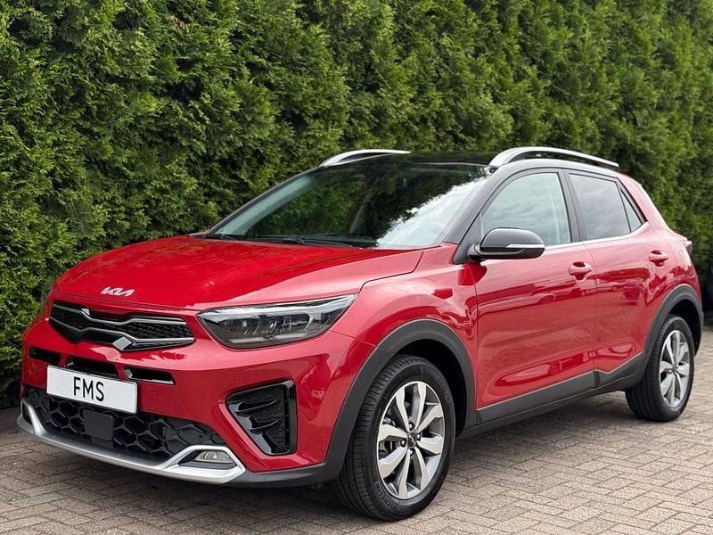 Rood Occasion 2021 Kia Stonic GT-Line SUV | € 20.890 (Eerlijke prijs) - Afbeelding 1/4