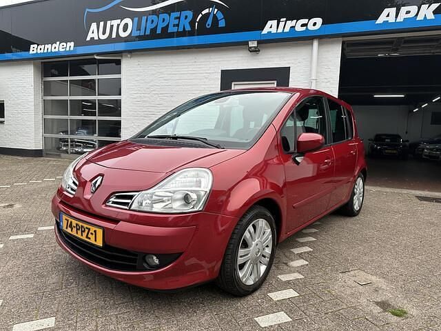 Rood Gebruikt 2011 Renault Grand Modus Exception MPV | € 4.450 (Iets duurder) - Afbeelding 1/4