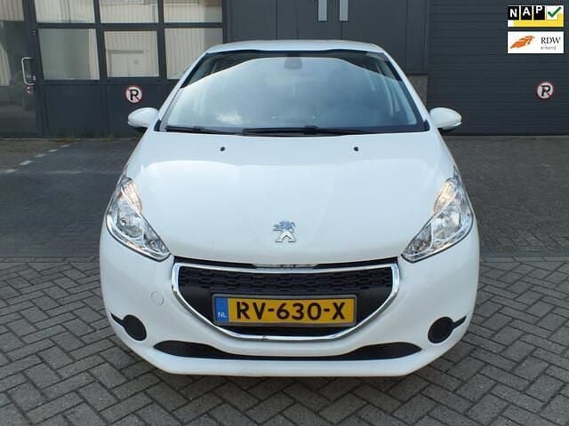 Wit Gebruikt 2015 Peugeot 208 Hatchback | € 4.499 (Goede deal) - Afbeelding 1/4