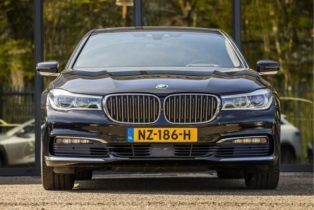 Occasion BMW 740 Executive 320 PK (235 kW) 2016 Zwart, metallic lak Sedan
