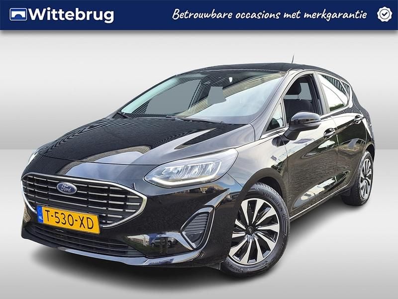 Zwart Gebruikt 2023 Ford Fiesta Titanium Hatchback | € 16.925 (Eerlijke prijs) - Afbeelding 1/4