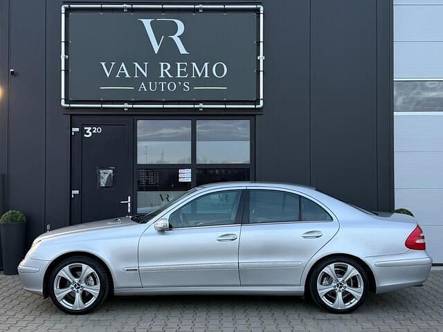 Occasion Mercedes E240 Elegance 177 PK (130 kW) 2002 Grijs (metallic) Sedan