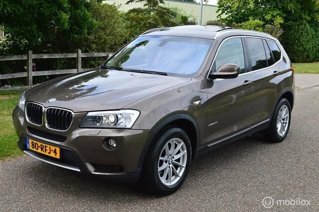 Bruin Gebruikt 2011 BMW X3 Executive SUV | € 10.995 - Afbeelding 1/4