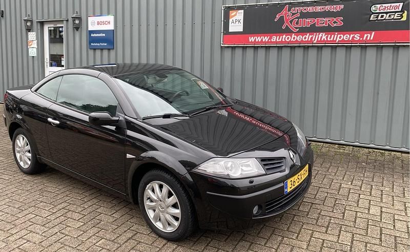Zwart Gebruikt 2006 Renault Mégane Cabriolet Cabriolet | € 3.950 (Eerlijke prijs) - Afbeelding 1/4