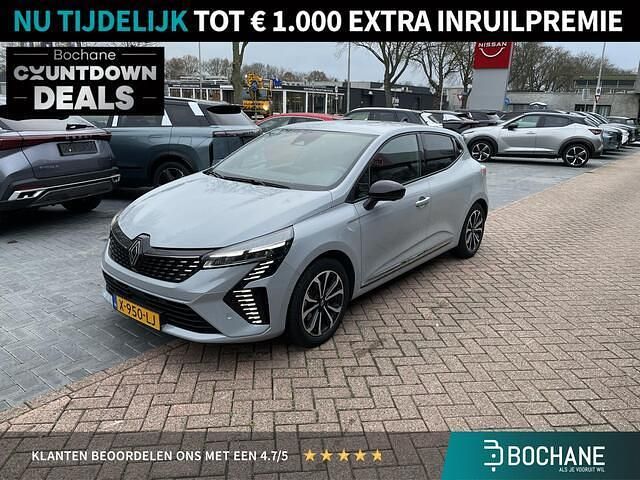 Gris rafale (kqj) Occasion 2023 Renault Clio V Techno Hatchback | € 22.700 (Eerlijke prijs) - Afbeelding 1/4