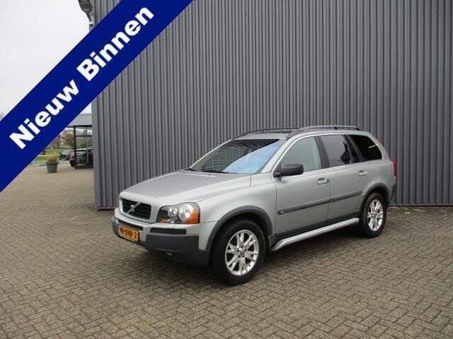 Grijs Gebruikt 2003 Volvo XC90 SUV | € 3.500 (Eerlijke prijs) - Afbeelding 1/4
