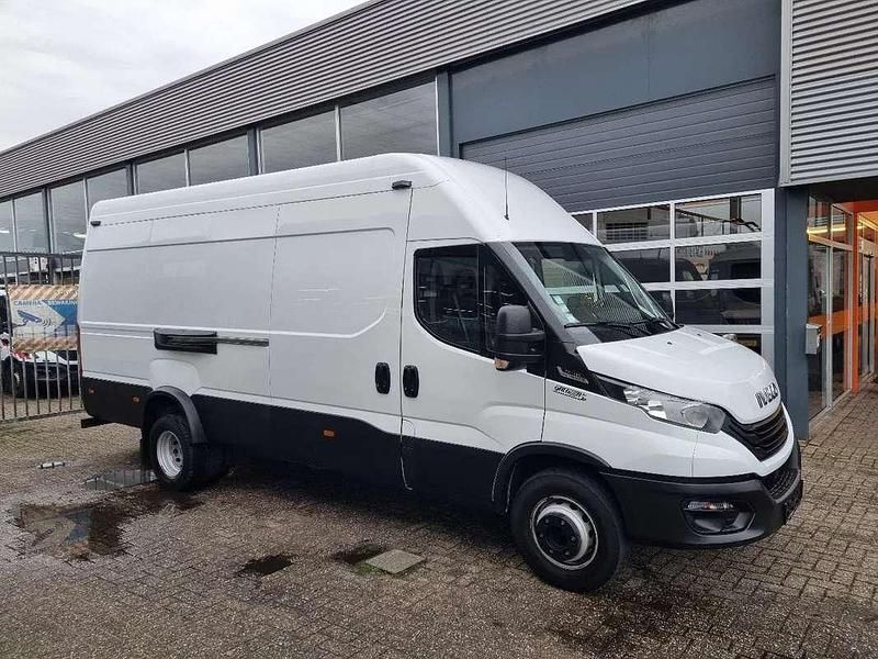 Wit Gebruikt 2021 Iveco Daily Van | € 32.450 (Goede deal) - Afbeelding 1/4