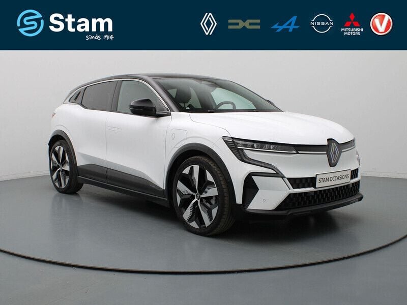 Wit metallic Gebruikt 2023 Renault Mégane Techno Hatchback | € 29.490 (Eerlijke prijs) - Afbeelding 1/4