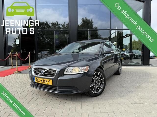 Grijs Gebruikt 2010 Volvo S40 Summum Sedan | € 3.900 (Eerlijke prijs) - Afbeelding 1/4