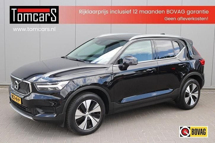 Zwart Occasion 2022 Volvo XC40 Inscription SUV | € 28.950 (Super prijs) - Afbeelding 1/3