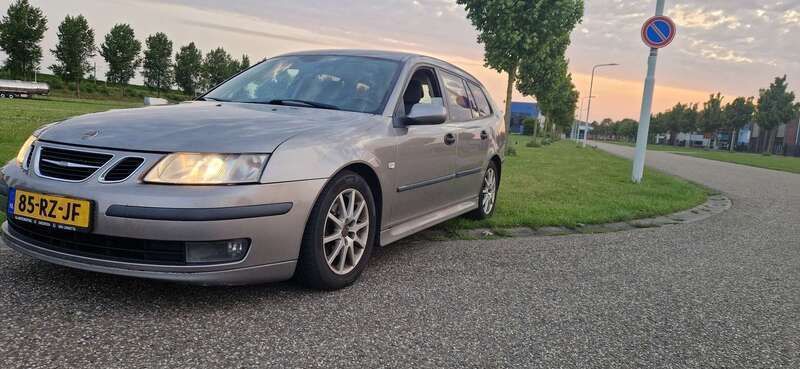 Grijs Gebruikt 2005 Saab 9-3 Linear Stationwagen | € 1.850 (Eerlijke prijs) - Afbeelding 1/4