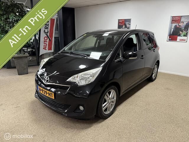 Zwart Gebruikt 2014 Toyota Verso-S MPV | € 9.495 (Eerlijke prijs) - Afbeelding 1/4