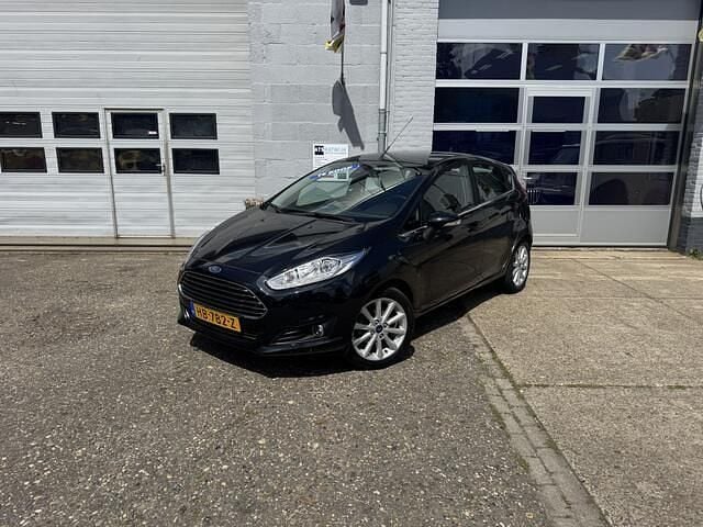 Occasion Ford Fiesta Titanium 101 PK (74 kW) 2015 Zwart Hatchback