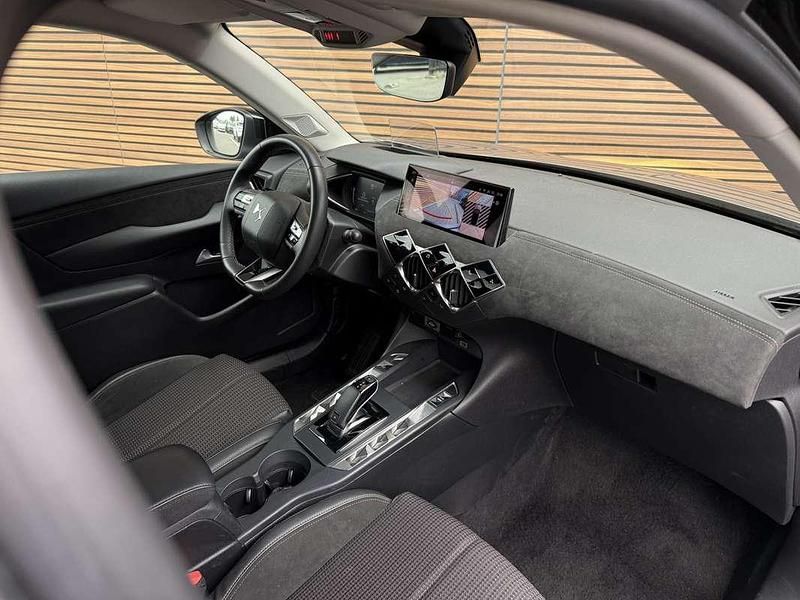 Occasion DS Automobiles DS3 Crossback Performance 131 PK (96 kW) 2024 Grijs SUV