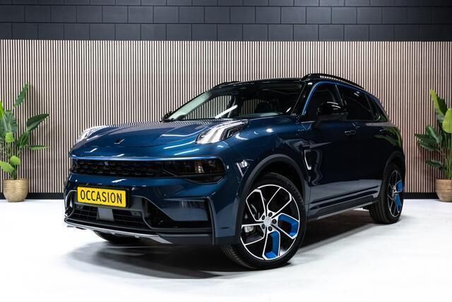 Blauw, metallic lak Gebruikt 2022 Lynk & Co 01 SUV | € 26.950 (Eerlijke prijs) - Afbeelding 1/4