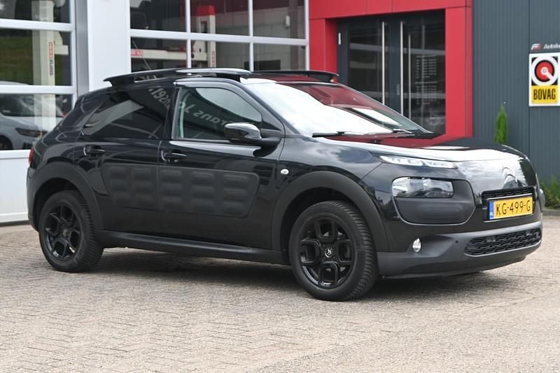 Zwart Gebruikt 2016 Citroën C4 Cactus Hatchback | € 8.400 (Goede deal) - Afbeelding 1/4