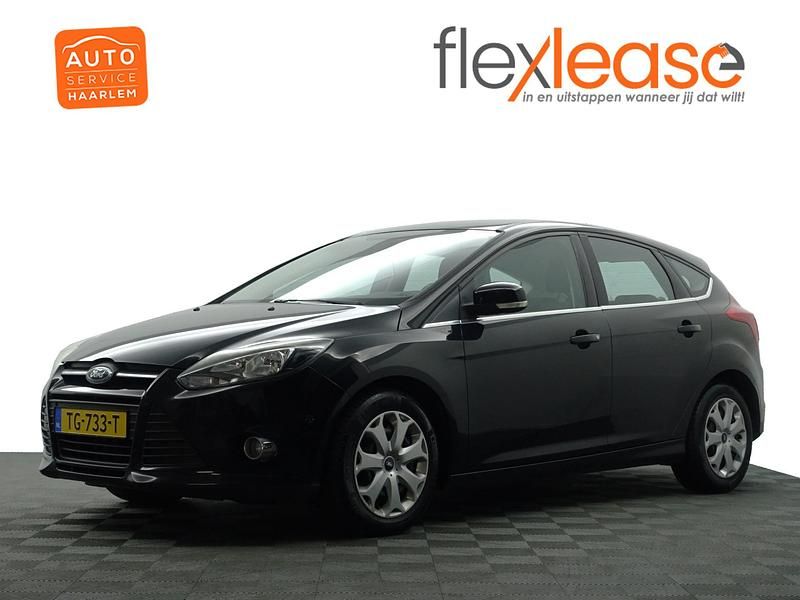 Zwart metallic Gebruikt 2012 Ford Focus Sport Hatchback | € 5.900 (Iets duurder) - Afbeelding 1/4