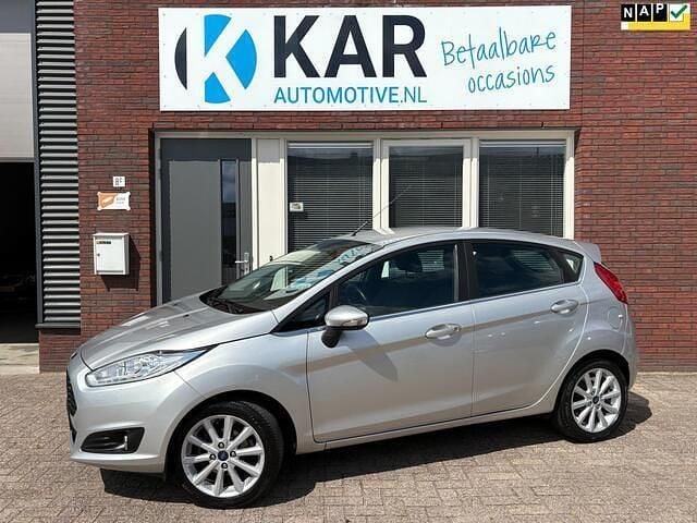 Grijs Gebruikt 2015 Ford Fiesta Titanium Hatchback | € 7.850 (Goede deal) - Afbeelding 1/4