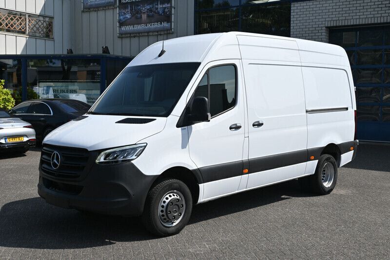 Wit Gebruikt 2020 Mercedes Sprinter Van | € 29.950 (Duur) - Afbeelding 1/4
