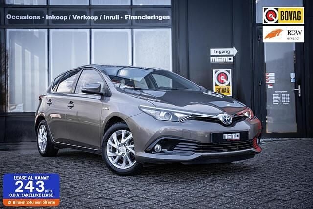 Bruin Gebruikt 2016 Toyota Auris Hatchback | € 14.990 (Eerlijke prijs) - Afbeelding 1/4