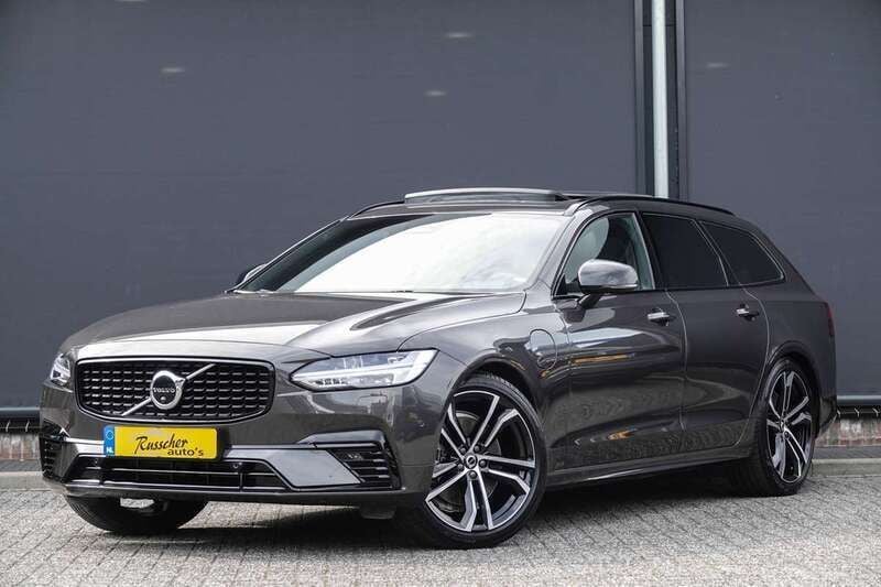Grijs, metallic lak Gebruikt 2022 Volvo V90 R-Design Stationwagen | € 59.950 - Afbeelding 1/4