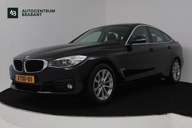 Zwart Occasion 2014 BMW 328 Executive Hatchback | € 13.945 (Goede deal) - Afbeelding 1/4