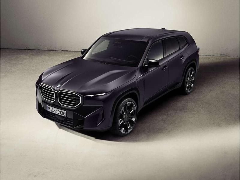 Paars Nieuw 2025 BMW XM SUV | € 222.266 - Afbeelding 1/4