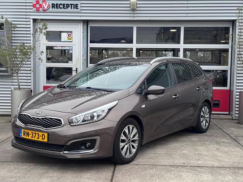Occasion Kia Ceed 120 PK (88 kW) 2018 Bruin Hatchback