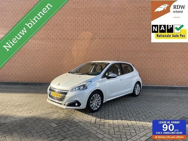 Wit Occasion 2018 Peugeot 208 Allure Hatchback | € 5.395 (Goede deal) - Afbeelding 1/4