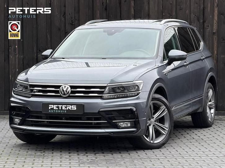 Grijs Occasion 2020 VW Tiguan Allspace R-line SUV | € 29.990 (Super prijs) - Afbeelding 1/4