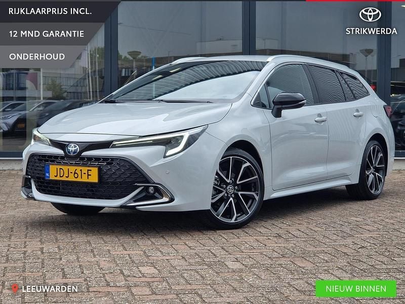Grijs Gebruikt 2025 Toyota Corolla Hybrid Executive Stationwagen | € 42.950 - Afbeelding 1/4