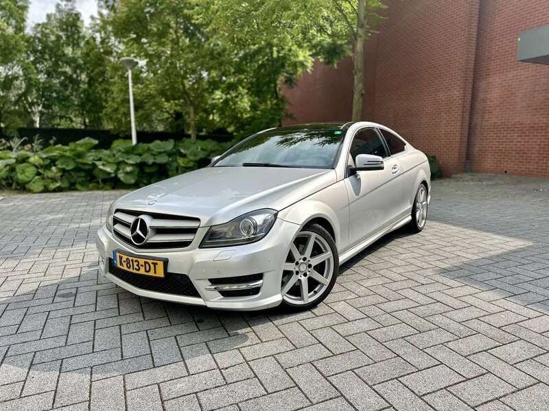 Grijs Gebruikt 2014 Mercedes C220 Edition 1 Coupé | € 12.995 - Afbeelding 1/4