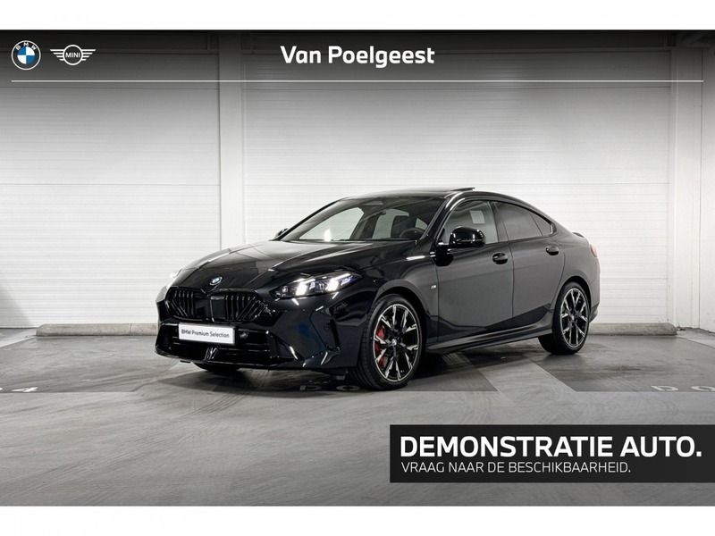 Saphirschwarz (donker zwart) Gebruikt 2025 BMW 220 Shadowline Coupé | € 58.368 - Afbeelding 1/4