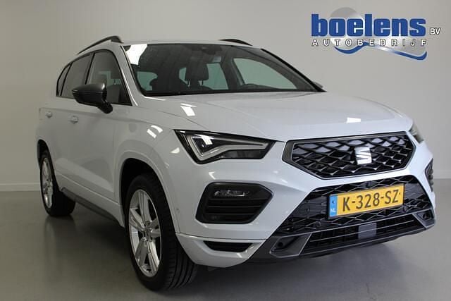 Wit, metallic lak Gebruikt 2021 Seat Ateca Business SUV | € 30.489 (Eerlijke prijs) - Afbeelding 1/4