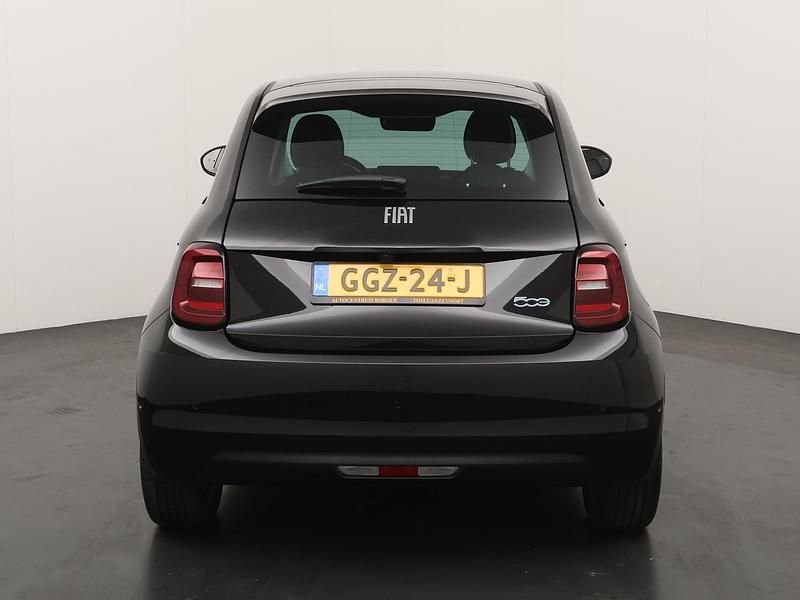 Occasion Fiat 500e Urban 86 kW (118 PK) 2024 Zwart Hatchback