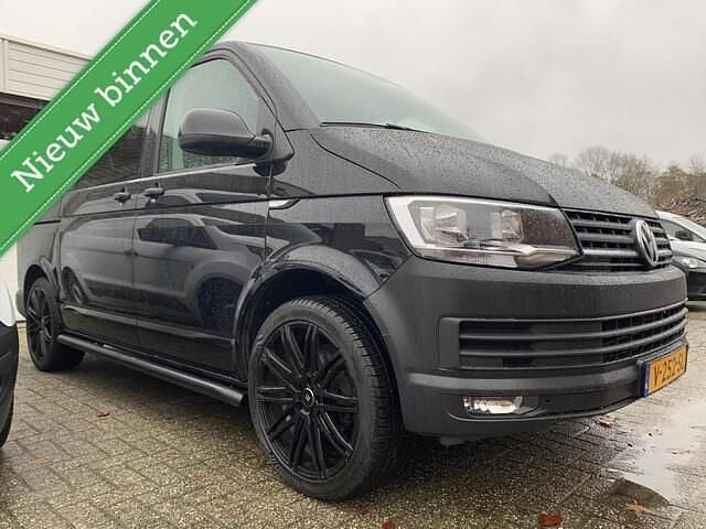 Zwart Gebruikt 2018 VW T6 Highline Van | € 14.950 (Goede deal) - Afbeelding 1/4
