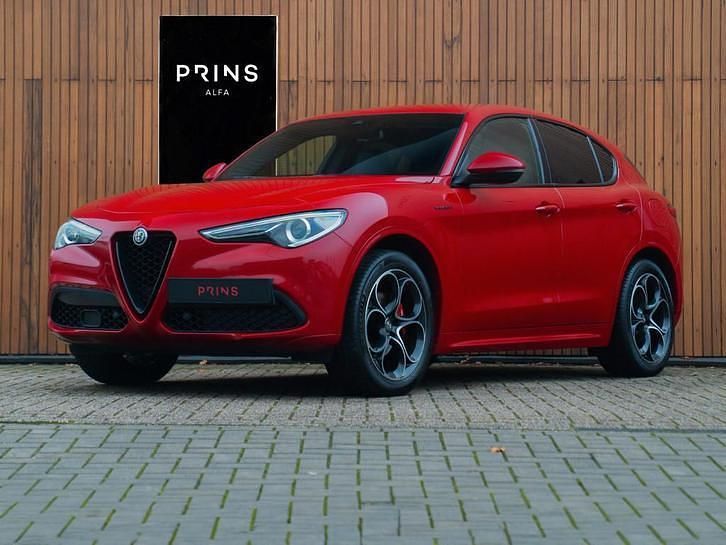 Rood Gebruikt 2020 Alfa Romeo Stelvio Veloce SUV | € 43.900 (Iets duurder) - Afbeelding 1/4